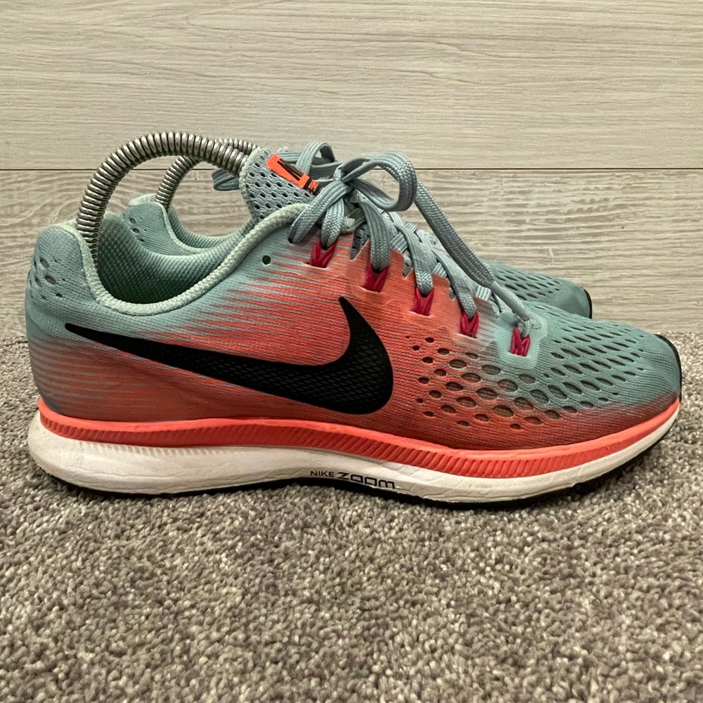 Nike Zoom Pegasus 34 Women’s Athletic Sneakers